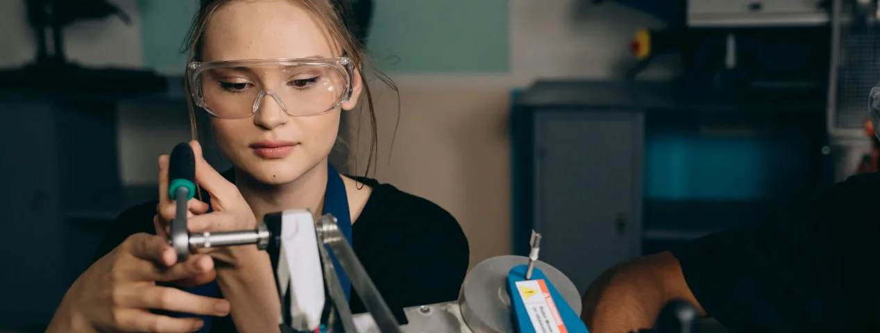 Students developing life skills and leadership through Ed2Rise experiential programs.